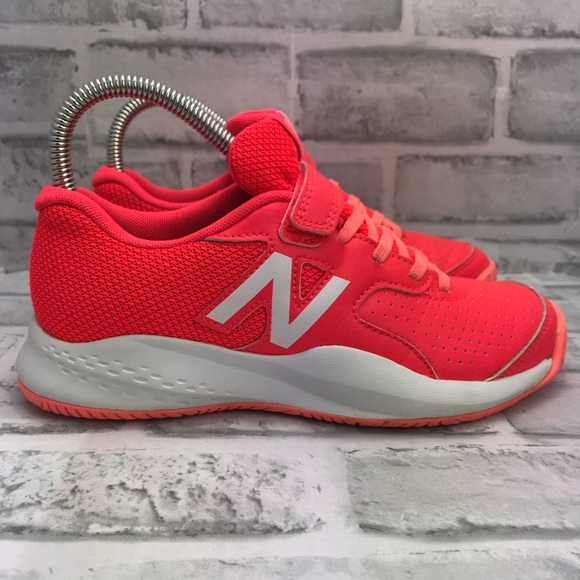 New Balance Other - New Balance 696 v3 Tennis Shoe